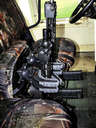 Defender_Gun_Mount_2.jpg